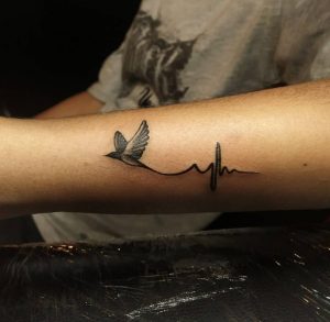 28 Incredible Pulse Tattoo with Bird on Arm