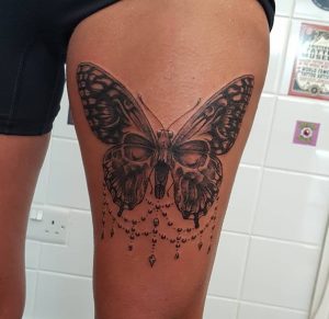 3 Black Ink Ornamental Skull Butterfly Thigh Tattoo for Cute Female