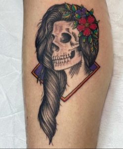 30 Incredible Multi color Inked Flower on Female Skull Tattoo for Female on Lower Side Leg