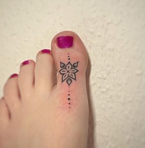 37 Tiny Mandala Toe Tattoo