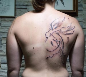 6 Incredible Black Ink Art Hunger Games Mockingjay Bird Tattoo on Half Back
