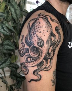 Traditional kraken tattoo 2