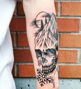 Snowboard Tattoo Skull