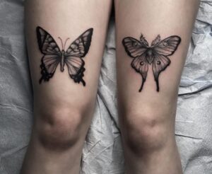 Traditional Above Knee Tattoo