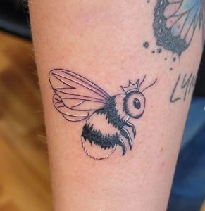 Bee & Wasp by Craig at Lucky Black Rabbit in Melbourne, Victoria : r/tattoos